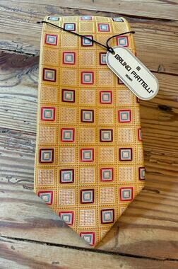 Bruno Piattelli Made in Italy 100% Silk Gold Yellow Geometric Designer Tie NWT
